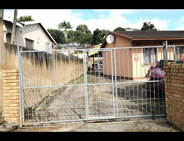 3 BEDROOM HOUSE FOR SALE IN WYEBANK